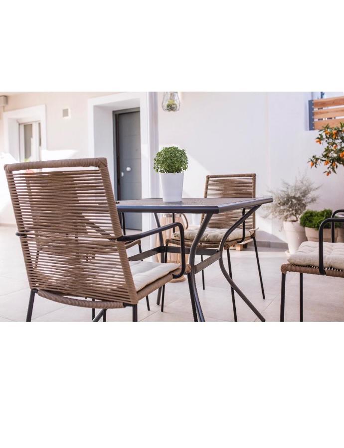 Athena Luxury Apartments Mesongi Exterior photo
